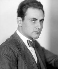 Photo of Robert Thoeren