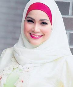 Nur Kasih The Movie Cast Crew On Mubi