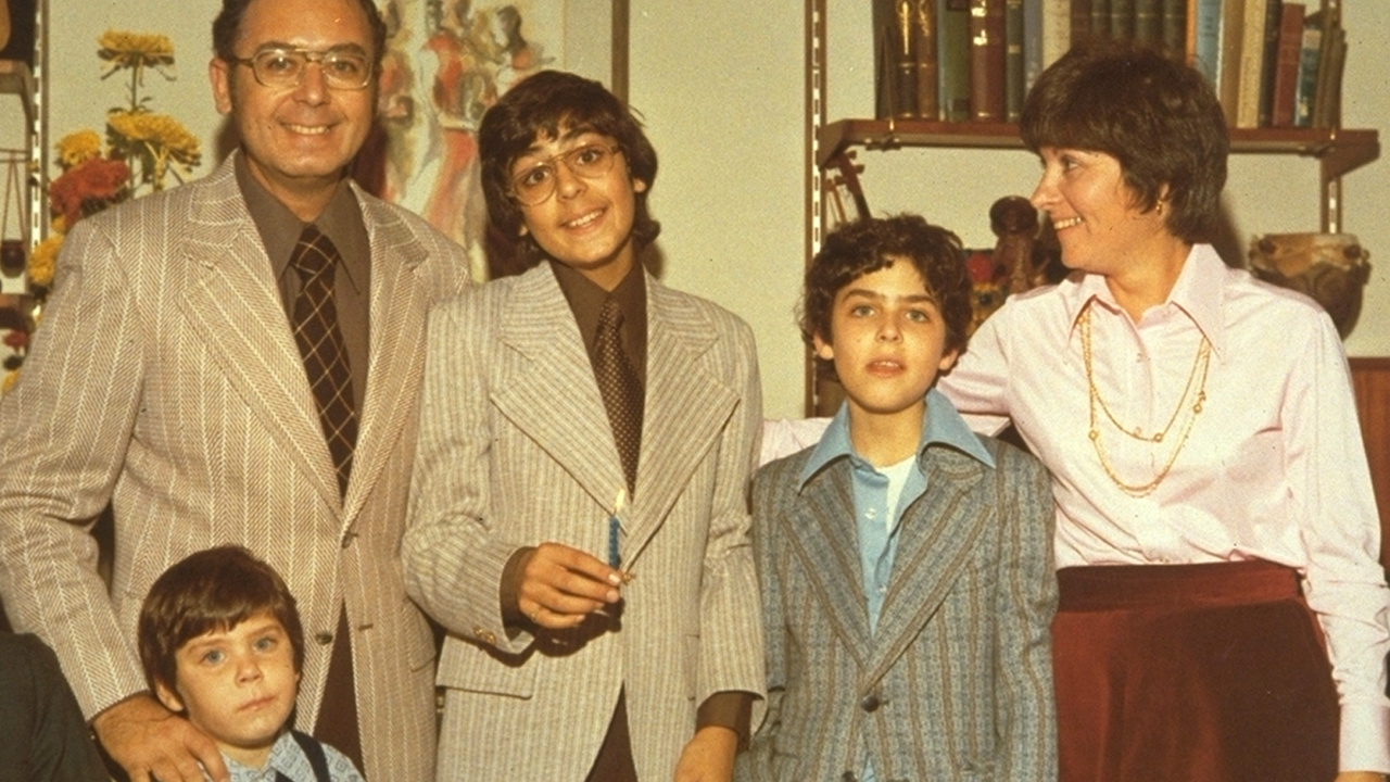 Capturing the Friedmans (2003) | MUBI