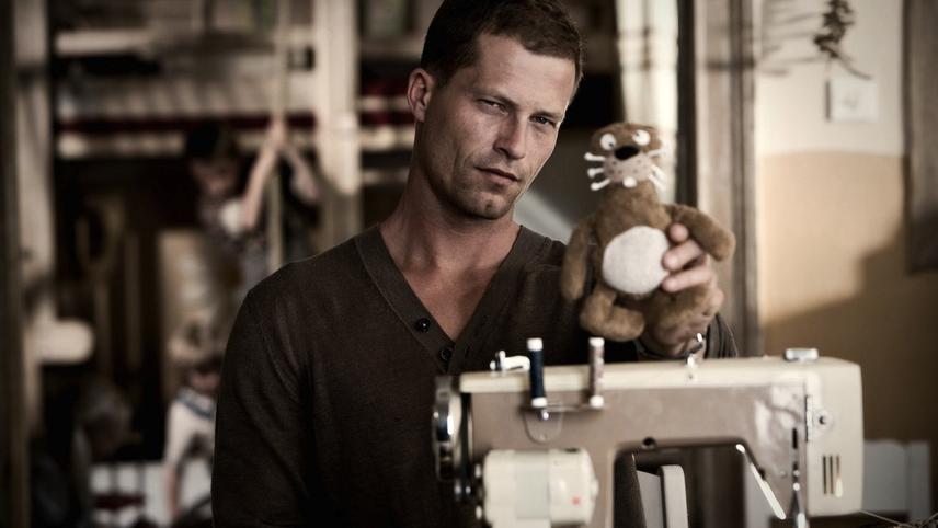 Rabbit Without Ears (2007) MUBI