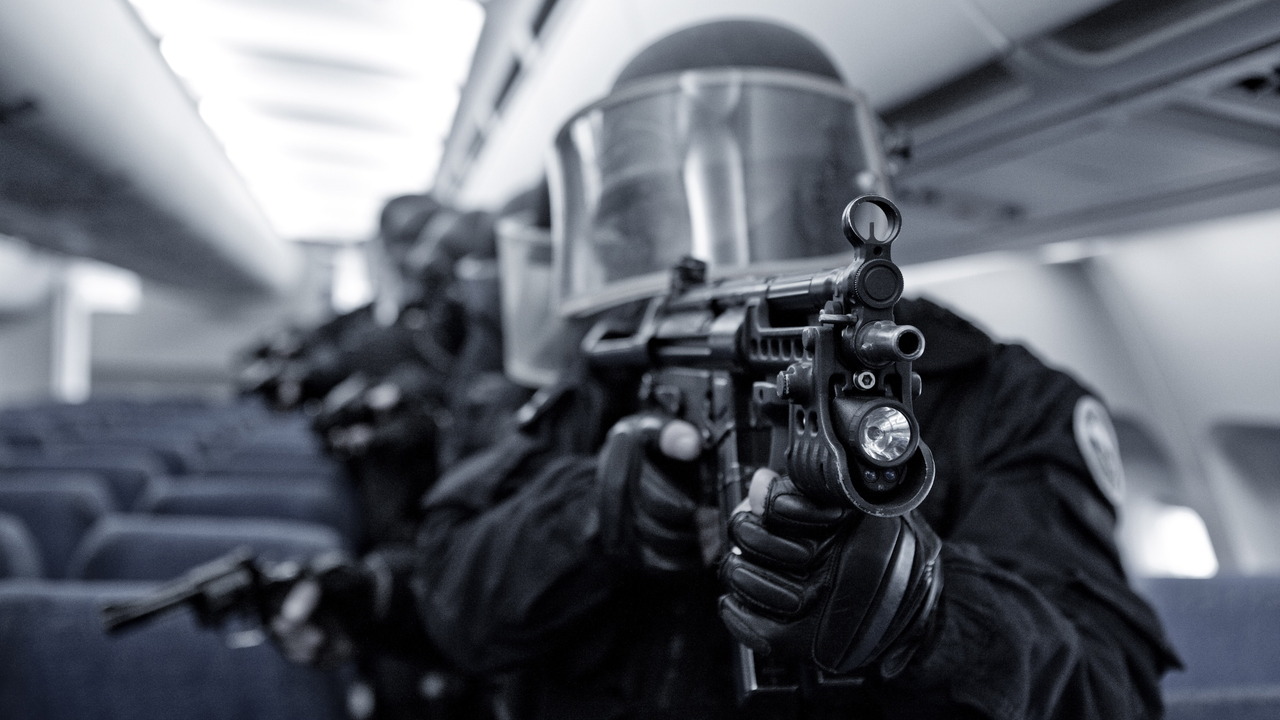 TRAILER - The Assault (2010)