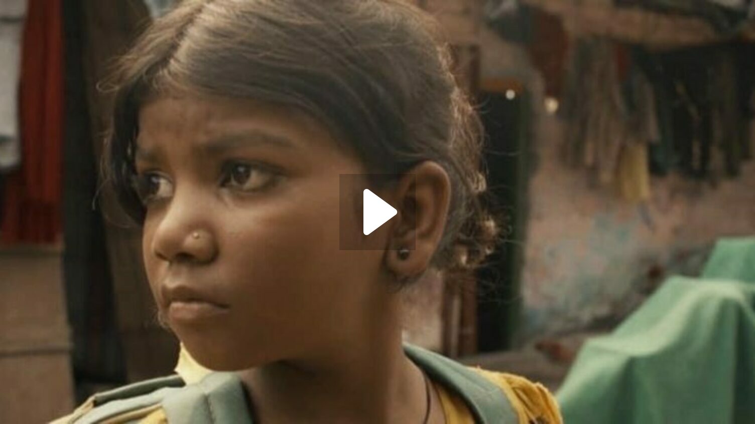 Mushuk kokrak katta rasmlar Ukraina ayolining tukli mushuki