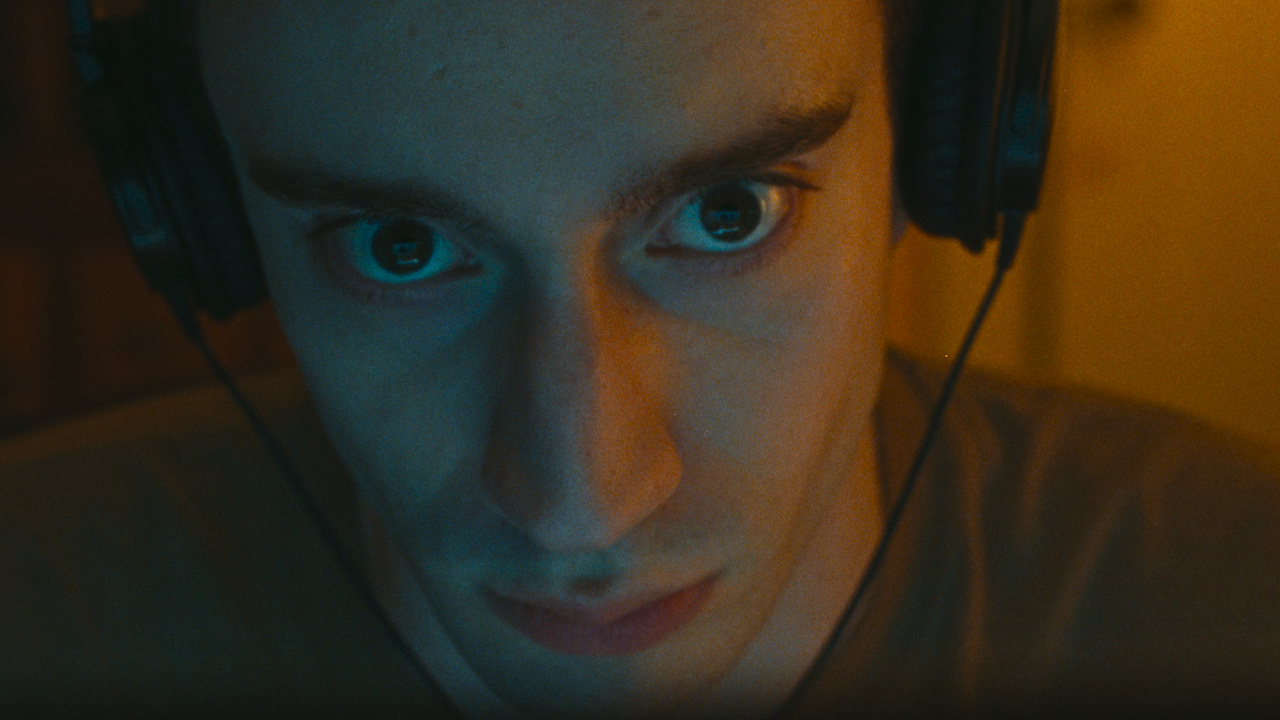 Thumbnail for Lurker