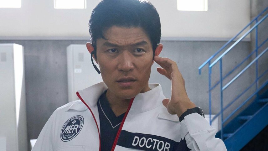 Cuplikan film TOKYO MER - Capital Crisis menampilkan aksi tim MER di lokasi bencana
