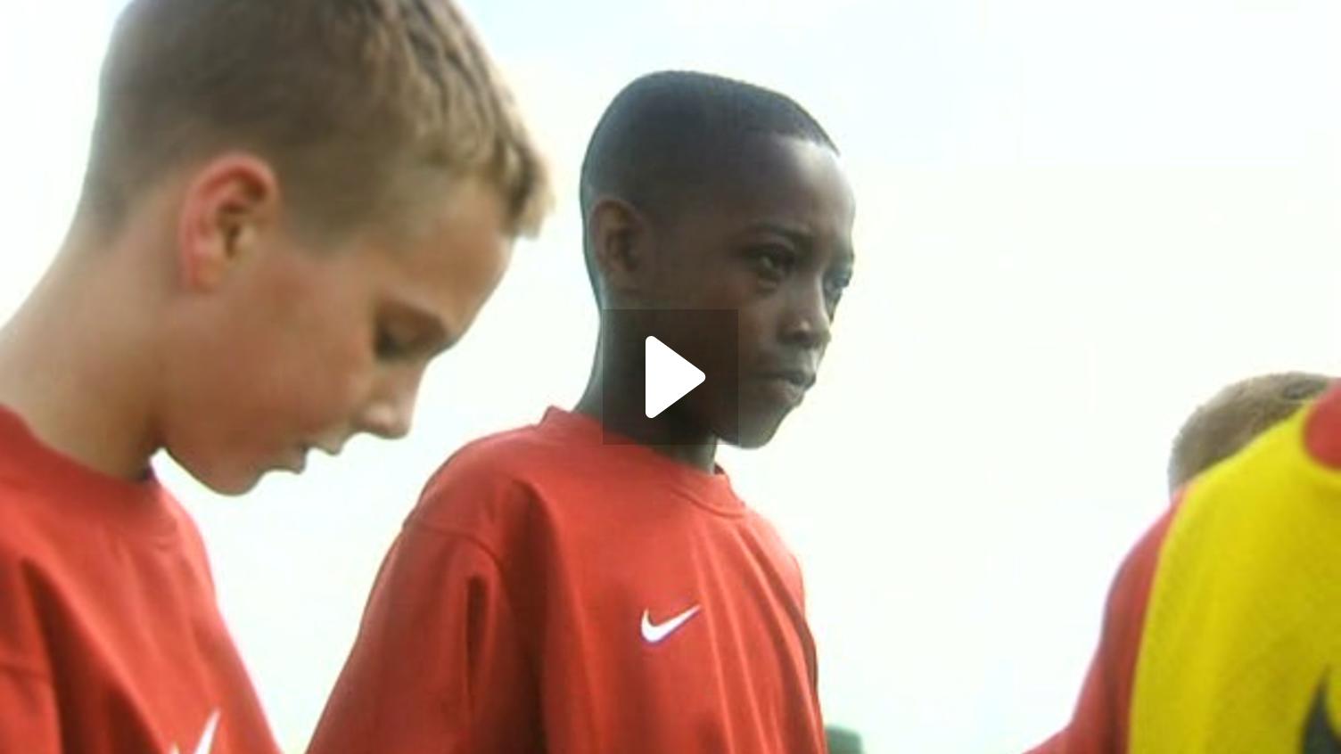 Manchester United: Play Like Champions (2003) | MUBI