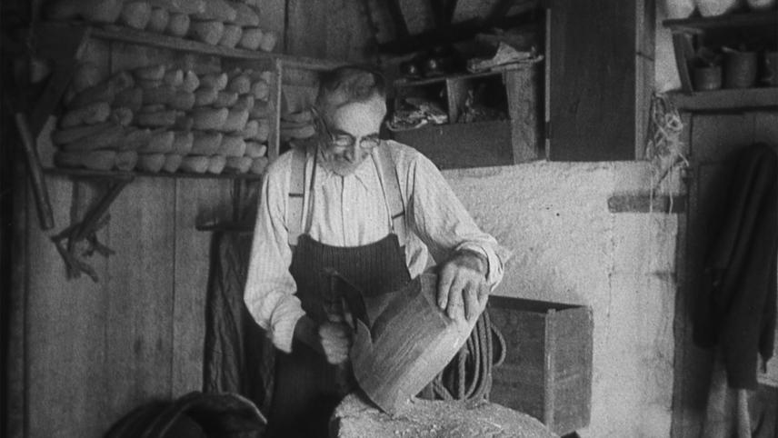 Le sabotier du Val de Loire What's On MUBI?